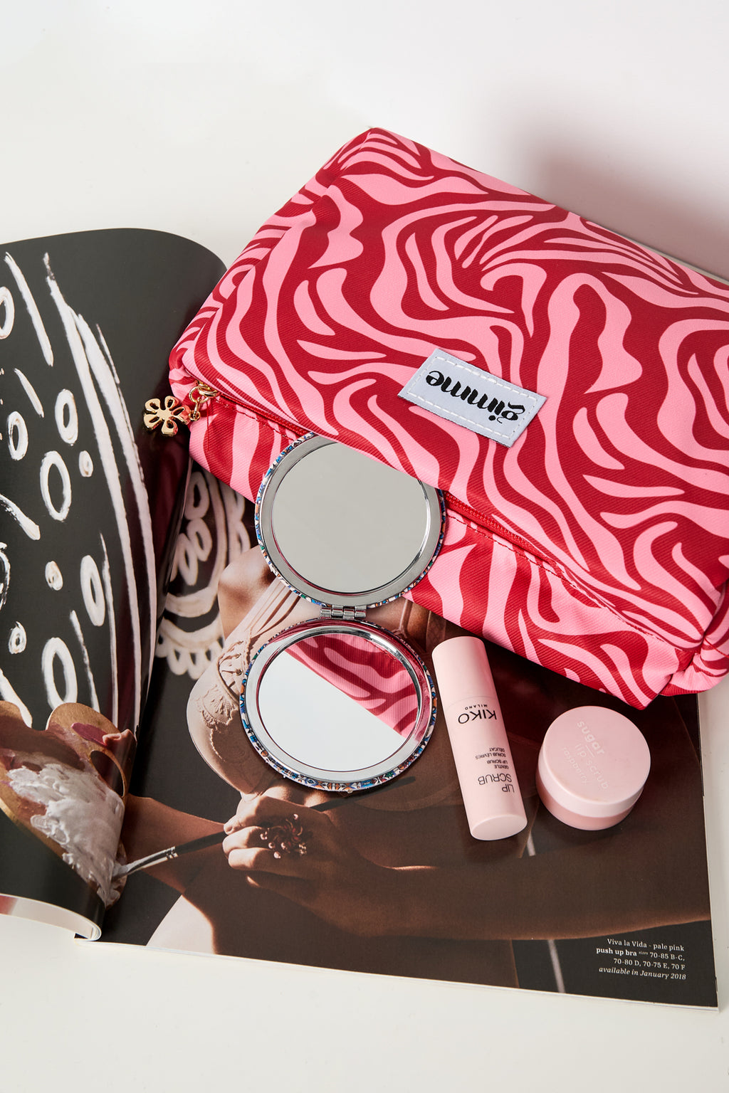 Makeup bag 